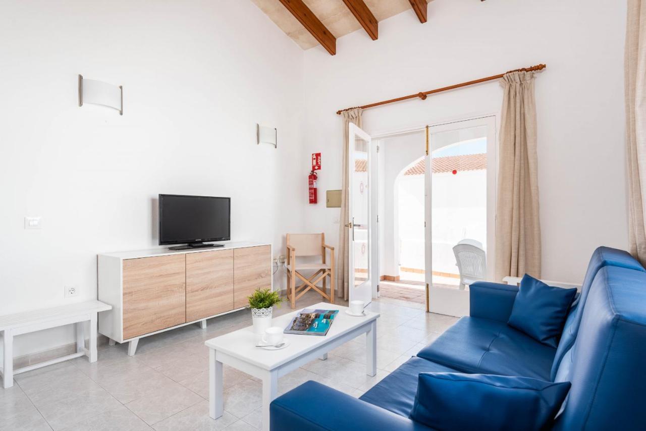 Rimar 4, 2 Bedroom Apartment, Cap D'Artrutx Cala en Bosch Kültér fotó