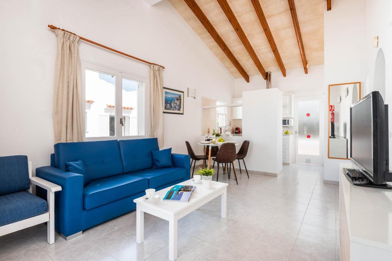 Rimar 4, 2 Bedroom Apartment, Cap D'Artrutx Cala en Bosch Kültér fotó