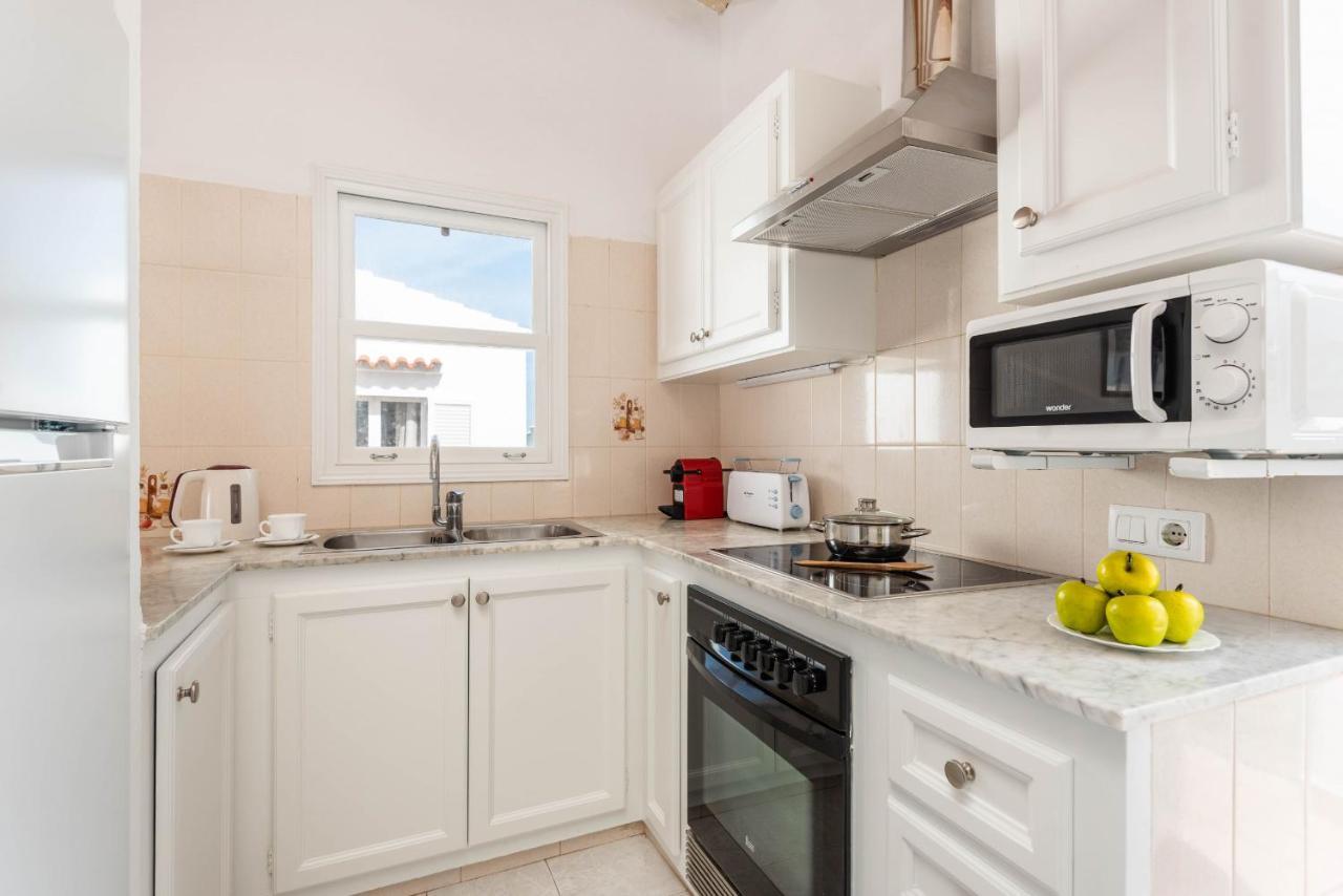 Rimar 4, 2 Bedroom Apartment, Cap D'Artrutx Cala en Bosch Kültér fotó
